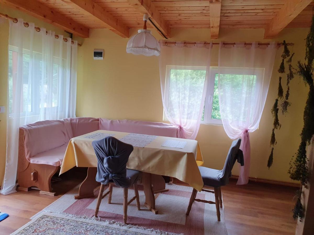 Casa Dor De Ea Villa Dîmbovicioara Exteriör bild