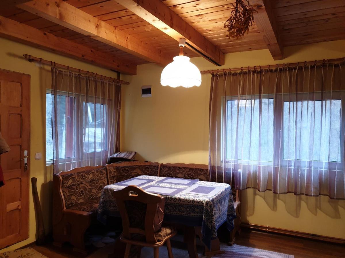Casa Dor De Ea Villa Dîmbovicioara Exteriör bild